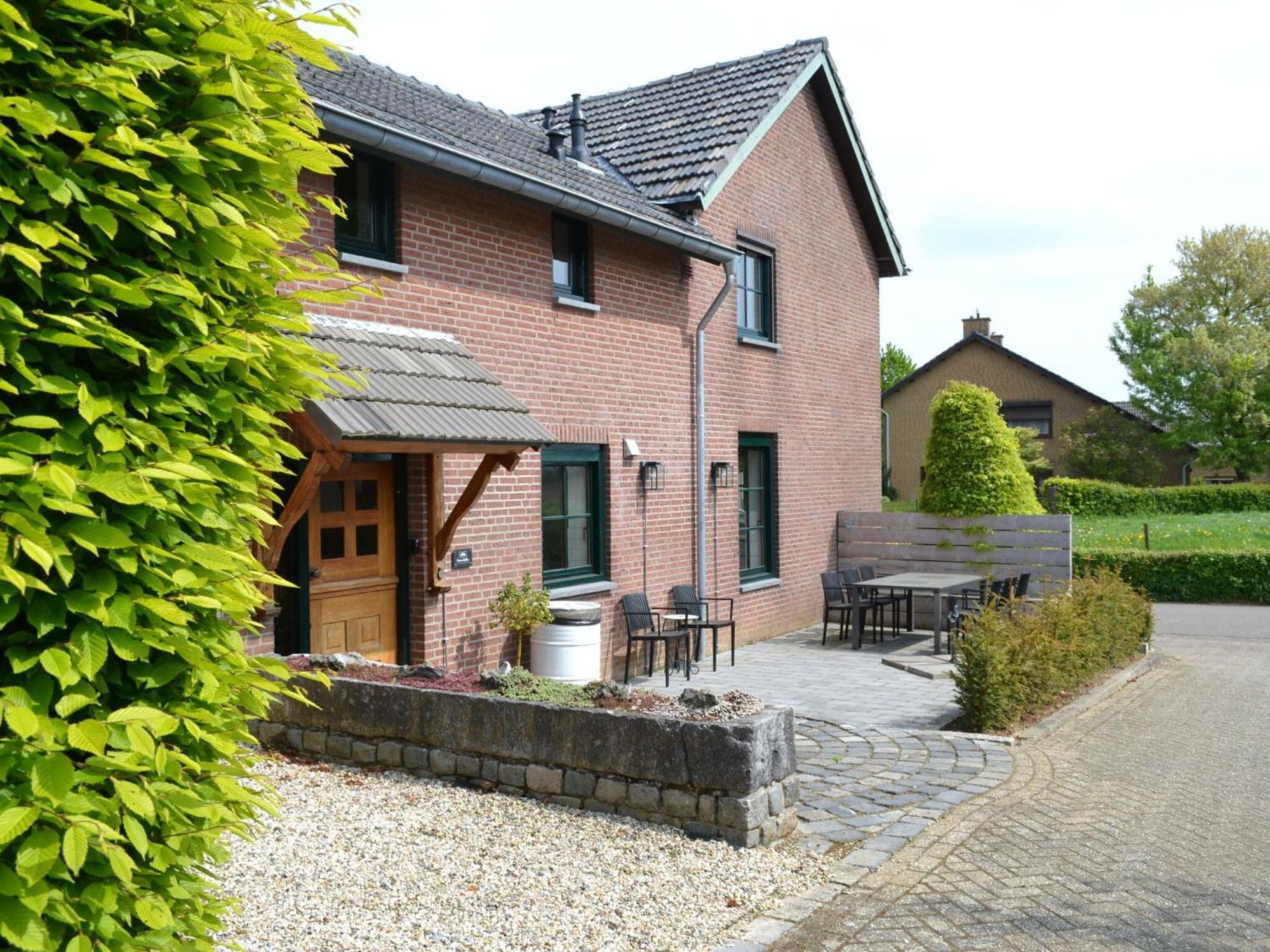 Attractive Farmhouse In South Limburg With Terrace Villa Klimmen Eksteriør billede